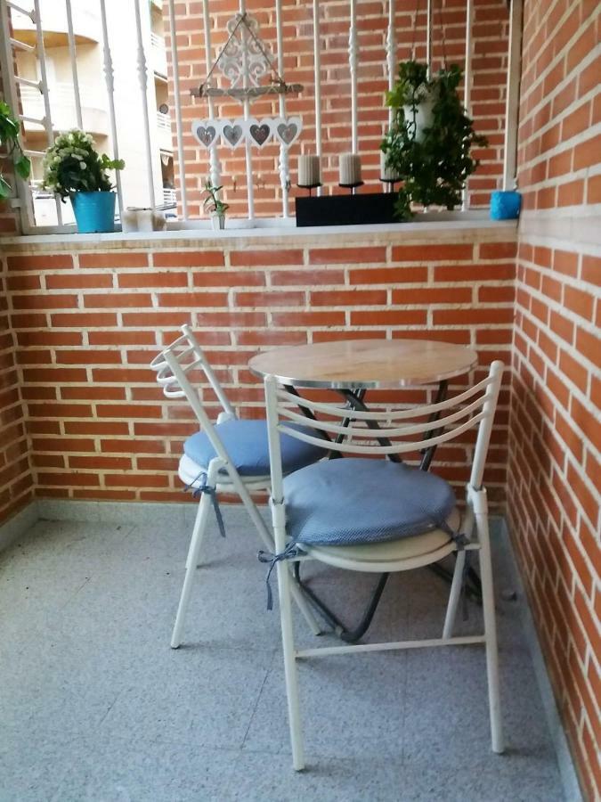 Amazing Sunny Flat With Balcony Pool Two Mins From The Beach Торевьиа Экстерьер фото
