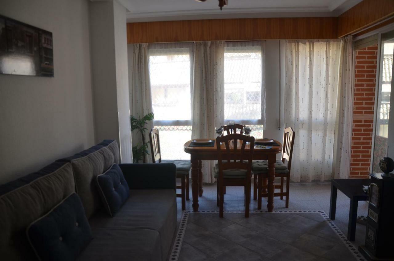 Amazing Sunny Flat With Balcony Pool Two Mins From The Beach Торевьиа Экстерьер фото